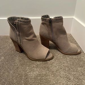 Brand New Vince Camuto Boots